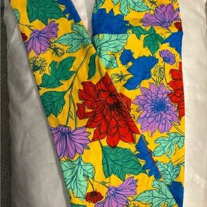 LuLaRoe Women Vintage One Size Colorful Floral Leggings